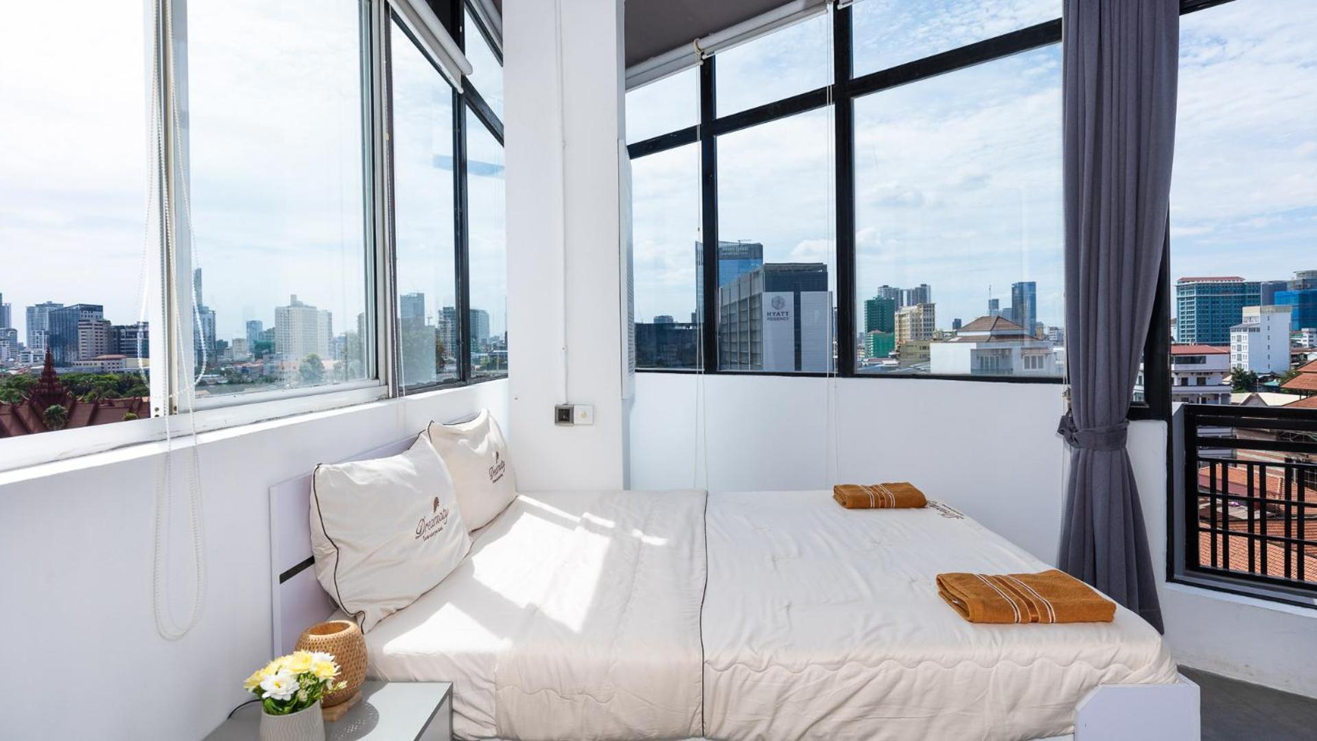 Sky Hotel Central Phnom Penh - Rooms & Apartments Eksteriør bilde