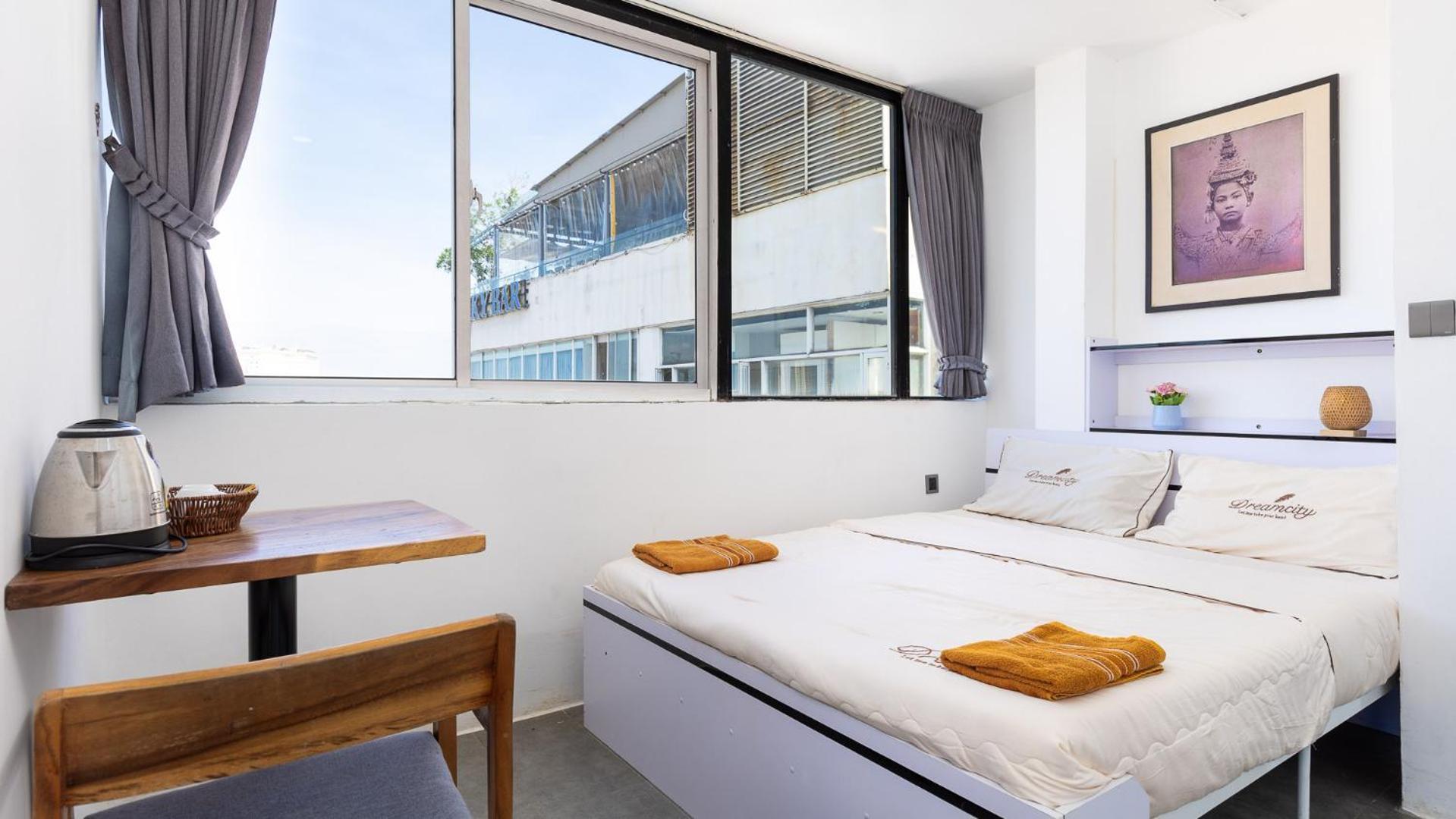 Sky Hotel Central Phnom Penh - Rooms & Apartments Eksteriør bilde
